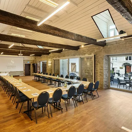 The Von Stackelberg 4*