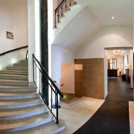 The Von Stackelberg 4*