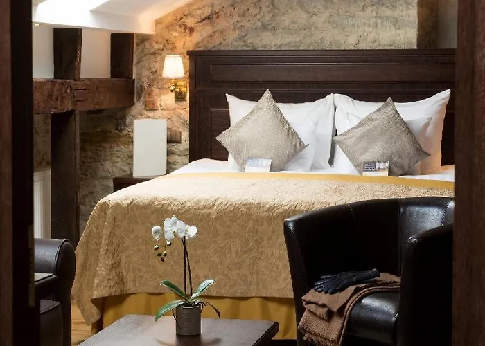 The Von Stackelberg 4*