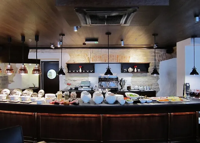 The Von Stackelberg Tallinn